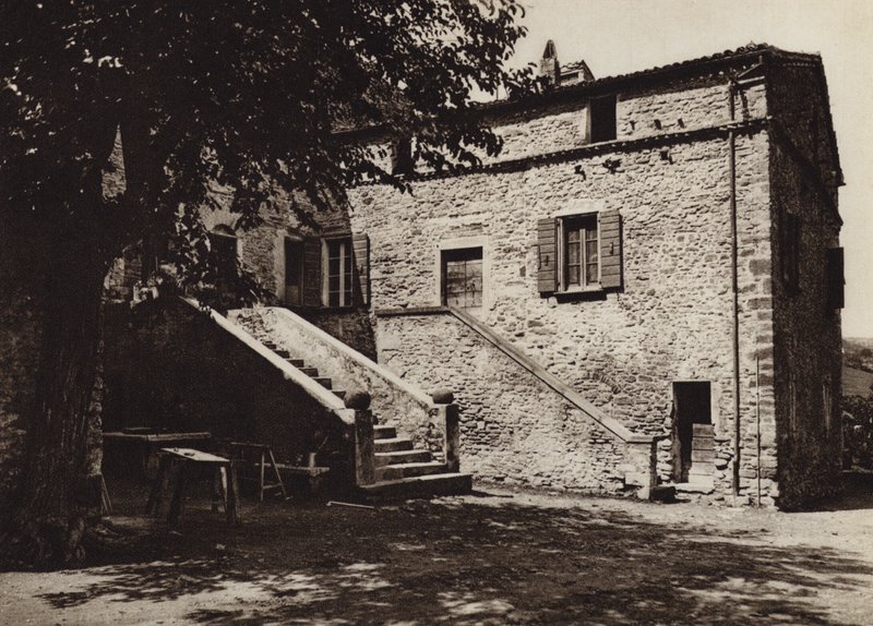 Itálie: Predappio, rodiště Duce (černobílá fotografie) od Kurt Hielscher