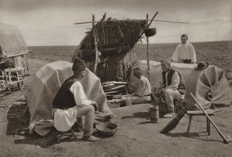 Rumunsko: Přístřešky pro dělníky (č/b foto) od Kurt Hielscher