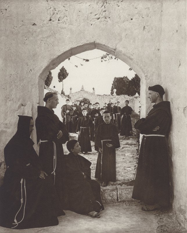 Španělsko: V klášterní škole (č/b foto) od Kurt Hielscher