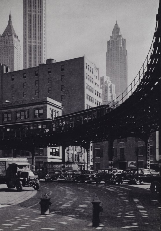 Manhattan: Coenties Slip, nadzemní dráha (č/b foto) od Mario Bucovich