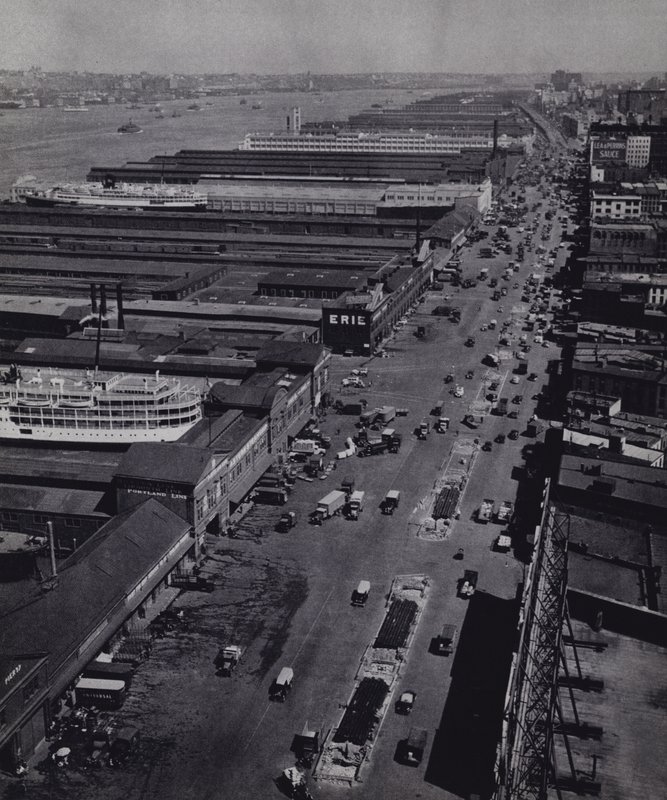Manhattan: motorová dálnice na západní straně (černobílá fotografie) od Mario Bucovich