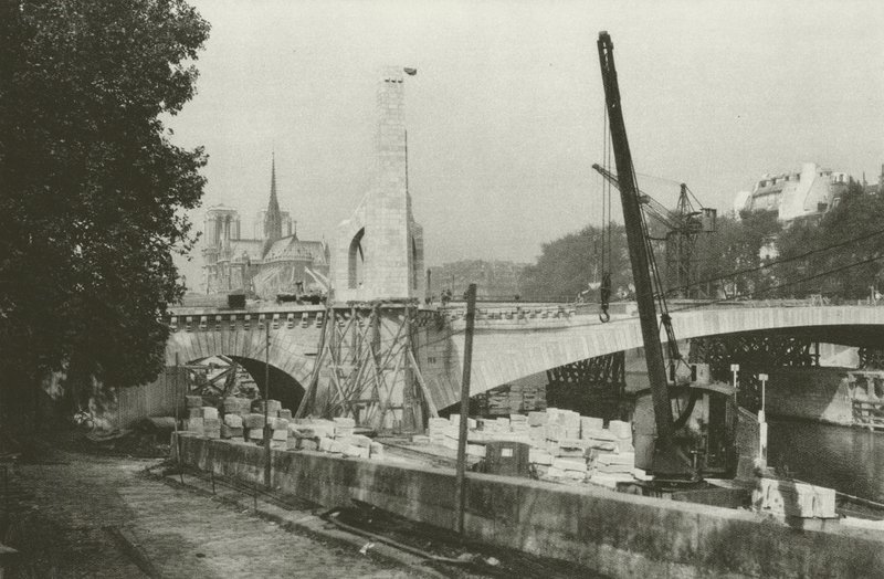 Paříž: Pohled z břehů Seiny na Notre-Dame (černobílá fotografie) od Mario Bucovich