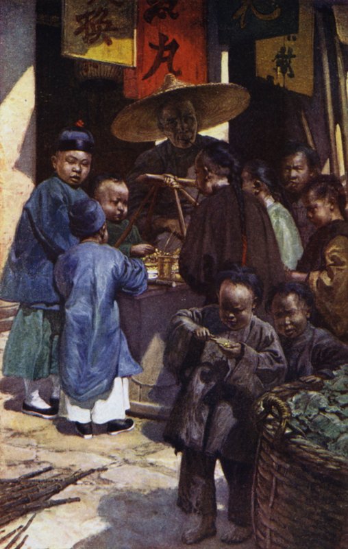 Čína: Chlapci kolem sladkého stánku (barva litho) od Norman Hardy