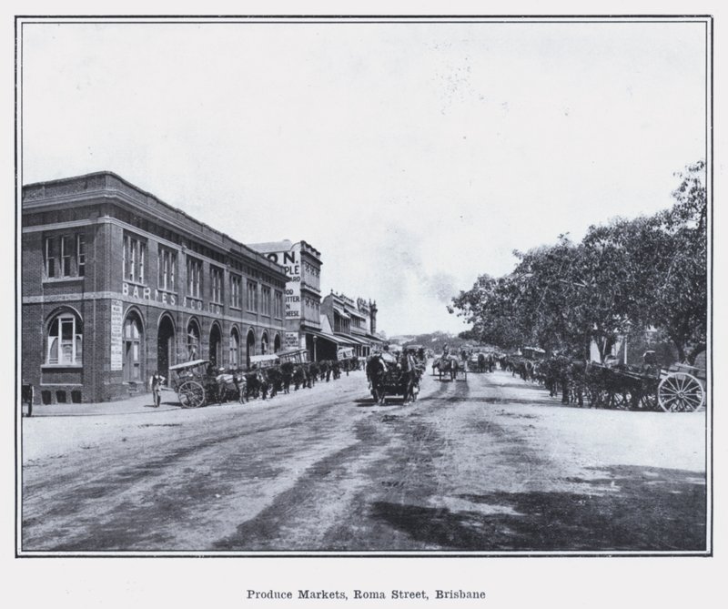 Produce Markets, Roma Street, Brisbane (č/b foto) od Photographer Australian