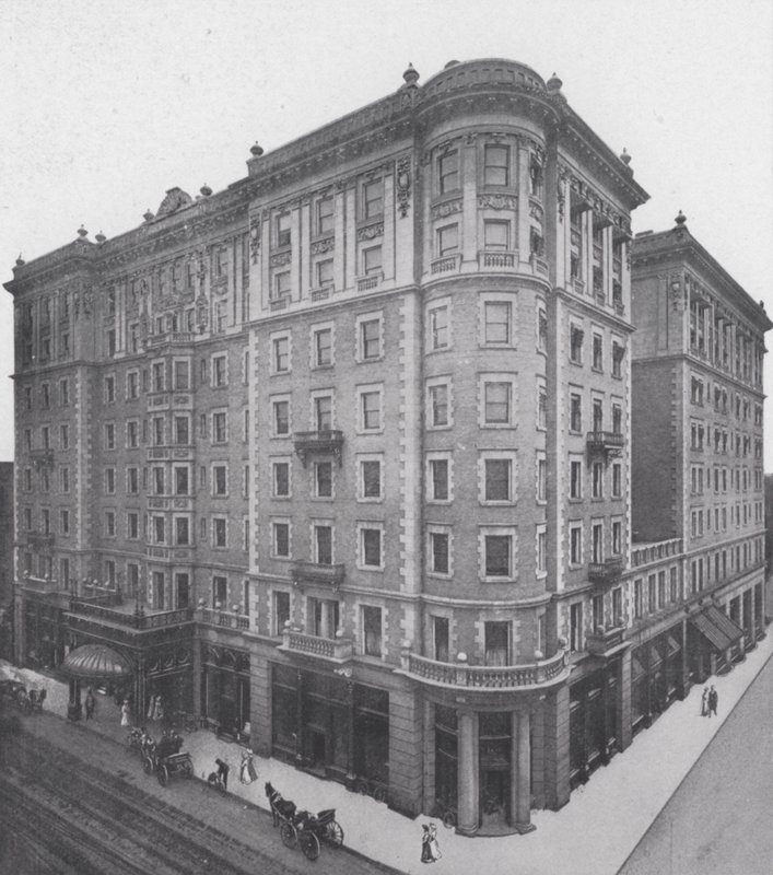 King Edward Hotel, Toronto (černobílá fotografie) od Photographer Canadian