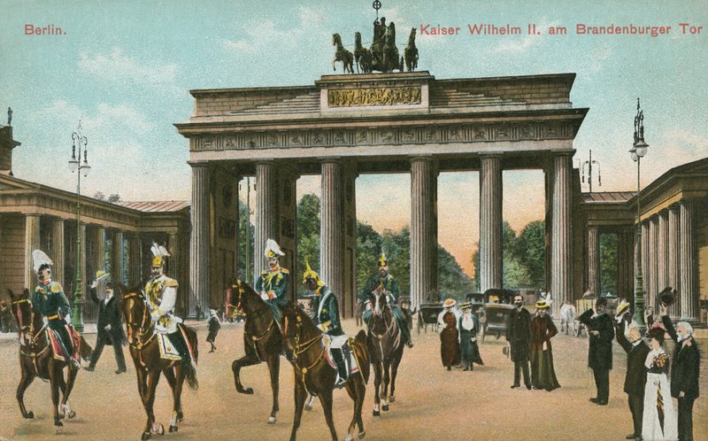 Německý císař Wilhelm II u Braniborské brány v Berlíně (barevné foto) od Photographer German