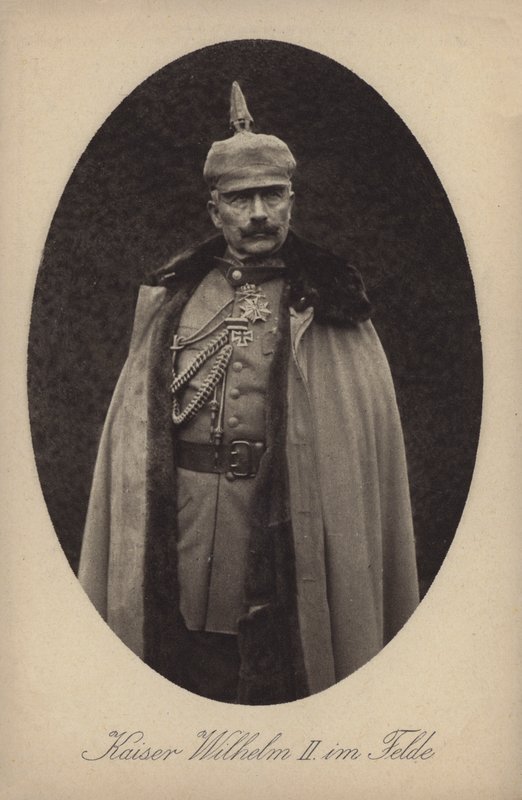 Německý císař Wilhelm II ve vojenské uniformě (černobílá fotografie) od Photographer German