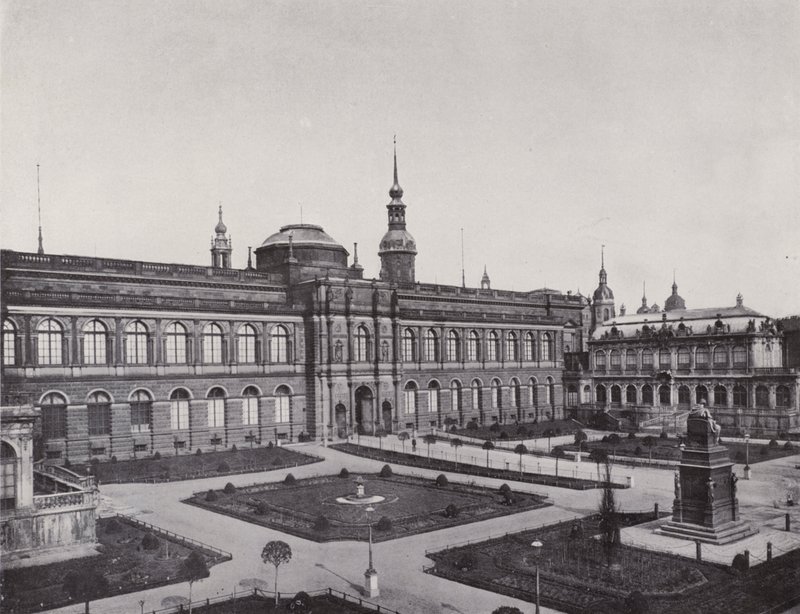 Královská obrazárna, pohled ze Zwingeru (černobílá fotografie) od Photographer German