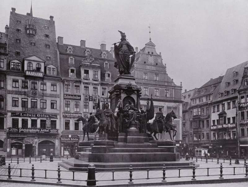 Lipsko: Památník vítězství (černobílá fotografie) od Photographer German