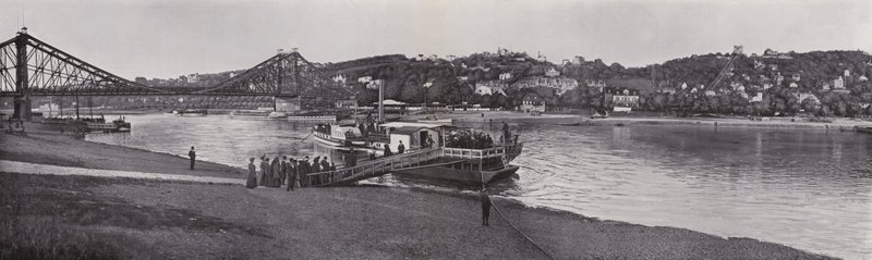 Panorama Loschwitz (černobílá fotografie) od Photographer German