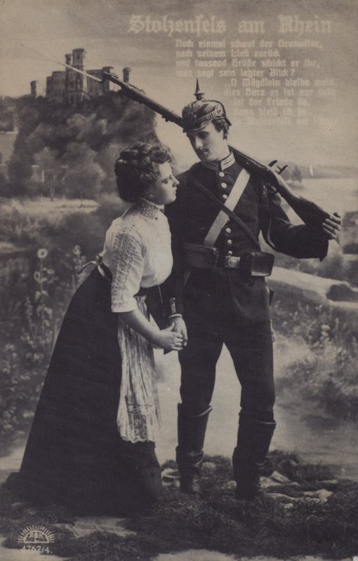Hrad Stolzenfels na řece Rýn, německá vlastenecká vojenská pohlednice (černobílá fotografie) od Photographer German
