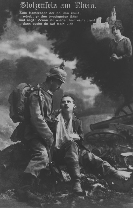 Hrad Stolzenfels na řece Rýn, německá vlastenecká vojenská pohlednice (černobílá fotografie) od Photographer German