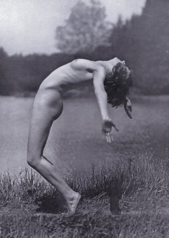 Krásné tělo, tělesná kultura pro ženy (černobílá fotografie) od Photographer German