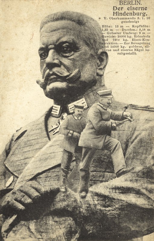 Železný Hindenburg, Berlín (černobílá fotografie) od Photographer German