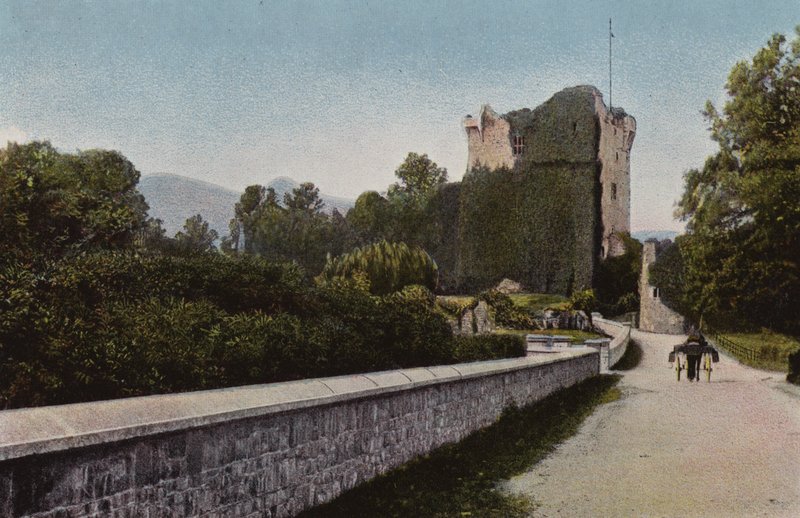 Jižní Irsko: Ross Castle, Killarney (barevné foto) od Photographer Irish