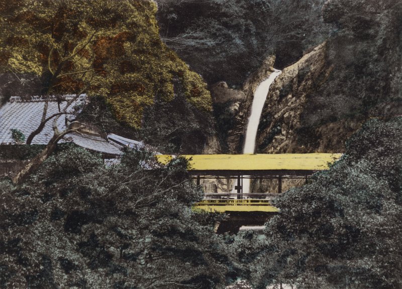 Japonsko, kolem roku 1912: Vodopád Nunobiki je 43 stop vysoký, město Kobe získává zásoby vody z letošního podzimu, Kobe (foto) od Photographer Japanese