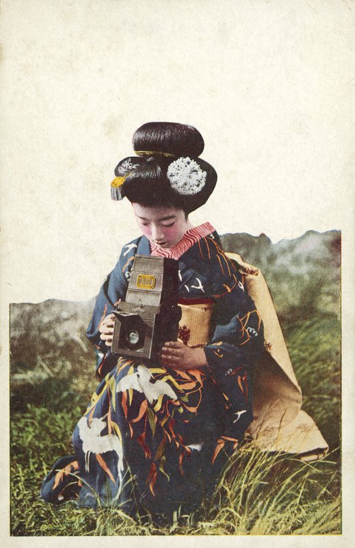 Japonka v tradičním kroji (barevné foto) od Photographer Japanese
