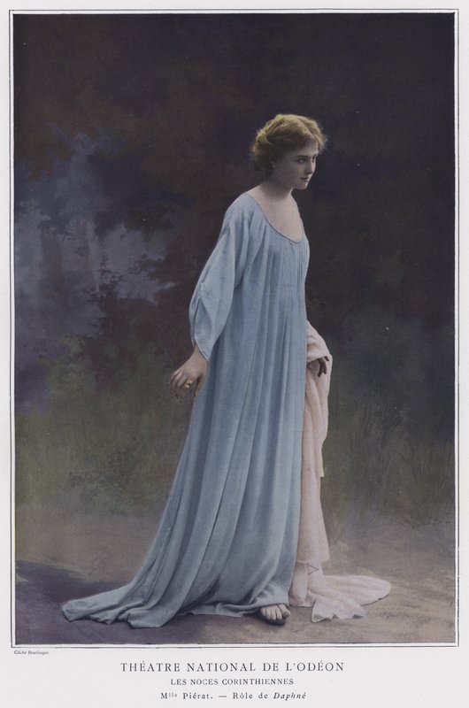 Marie-Therese Pierat jako Daphne v Les Noces Corinthiennes (barevné foto) od Reutlinger Studio