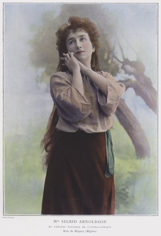 Sigrid Arnoldson v titulní roli ve filmu Mignon (barevné foto) od Reutlinger Studio