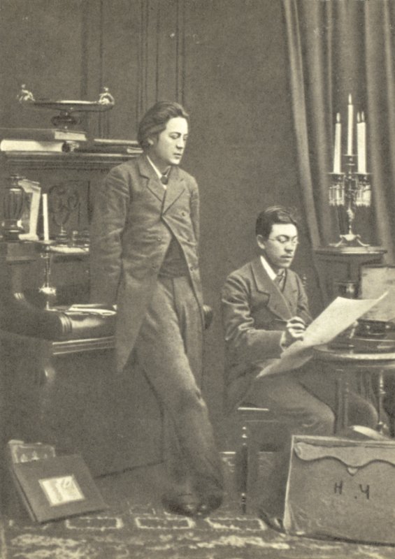 Anton Čechov (vlevo) se svým bratrem Nikolajem v Moskvě od Russian Photographer