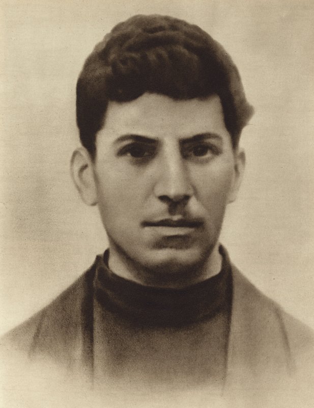 Joseph Stalin ve věku 17 let, když navštěvoval seminář v Tbilisi, Gruzie, 1896 od Russian Photographer