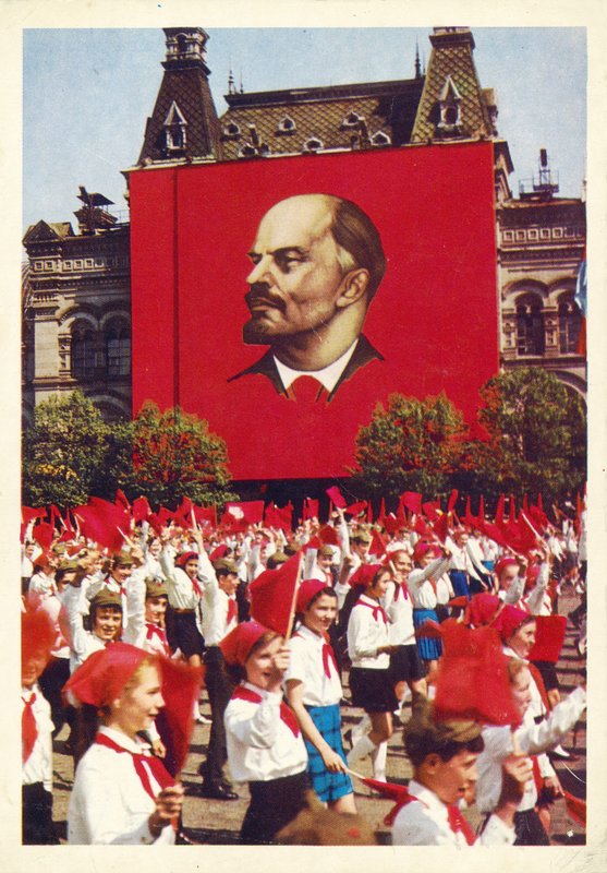 Prvomájový průvod na Rudém náměstí v Moskvě od Russian Photographer