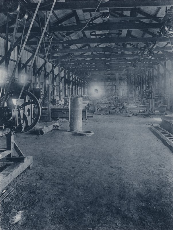 Interiér, zámečnické dílny, společnost Geldenhuis Deep Level Gold Mining Company (č/b foto) od South African Photographer