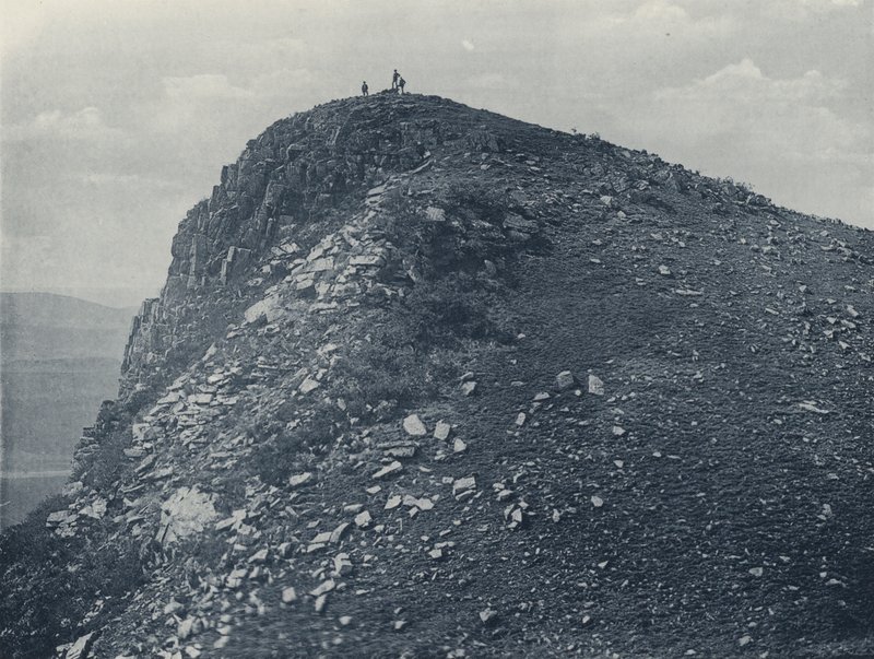 Majuba Hill (černobílá fotografie) od South African Photographer