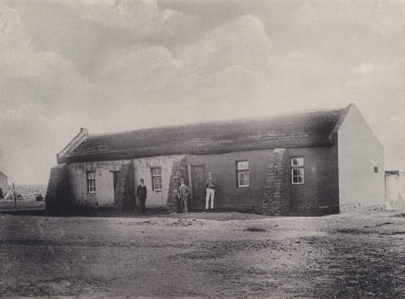 První standardní banka (černobílá fotografie) od South African Photographer
