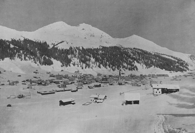 Davos-Platz et le Strelahorn (černobílá fotografie) od Swiss Photographer