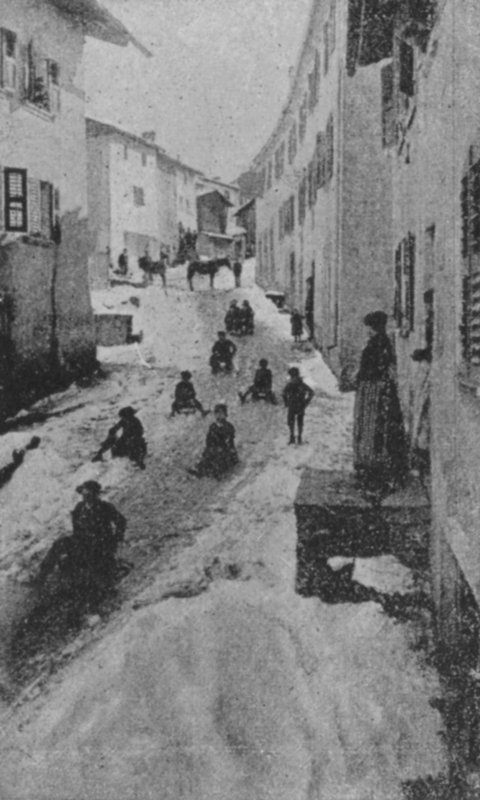 Rue a Liddes en hiver, Route du Grand Saint-Bernard (černobílá fotografie) od Swiss Photographer
