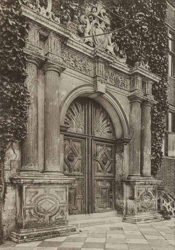 Doorway, The North Doorway, Hatfield House, Herts (č/b fotografie) od William Galsworthy Davie