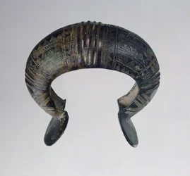 Náramek, od Reallon, Hautes-Alpes (bronz)