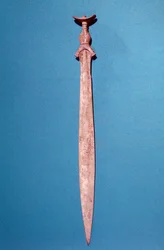 Meč, nalezený v Saone v Neuville (bronz)