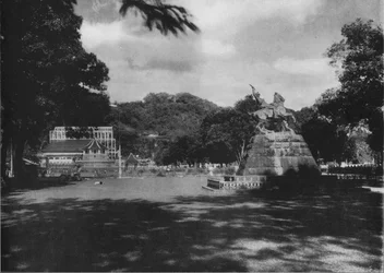 Victoria Esplanade, Kandy, Cejlon, c1890, 1910