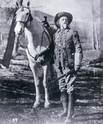 Buffalo Bill Cody (1846-1917) v posledních letech (černobílá fotografie)
