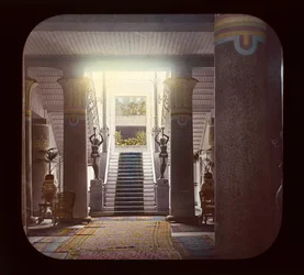 Egypt – sál, hotel Shepherds, Káhira (skluzavka s lucernou)
