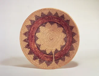 Hopi košík (tkané vlákno)