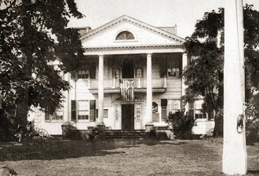 The Morris-Jumel Mansion, New York City, 1915 (hlubotisk v sépiovém tónu)