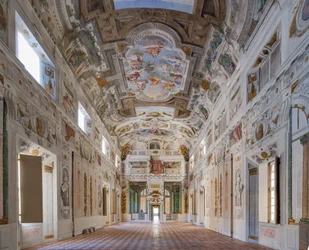 Strop sálu s Boloňskou čtvrtí, Sál stráží, Vévodský palác Este, Sassuolo, Itálie
