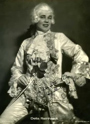 Delia Reinhardt (1892-1974) ve Figarově svatbě od Wolfganga Amadea Mozarta, Anonym