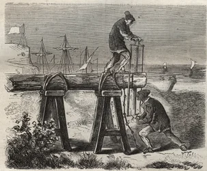 Forcats saweurs z věznice Saint-Laurent (Saint-Laurent) v Cayenne (Francouzská Guyana) v 19. století. Rytina do „Historie trestanců od jejich vzniku až po současnost“ (1877) od Pierra Zacconeho (1817-1895) (Colonia Penale - Trestná kolonie). Soukromé c