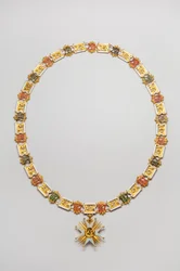 Království Baviere - Řád svatého Huberta: náhrdelník nosil Luitpold, vévoda en Baviere (1890-1973) - Konec 18. století - Zlato a Emaux - Náhrdelník: L 122 cm; váha 460 g (včetně přívěsku) - Přívěsek: D 7,5 cm - Soukromá sbírka