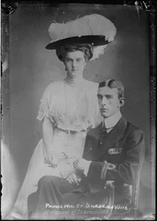 Velkokněžna Marie Pavlovna Romanova (1890-1958) a princ William Švédský (1884-1965) - velkovévodkyně Maria Pavlovna a princ Wilhelm, vévoda ze Soedermanlandu - Anonym. Fotografie, c. 1910.Soukromá sbírka