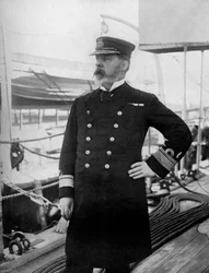 Kontraadmirál Henry Bury Palliser, velitel britské tichomořské flotily, 1896.