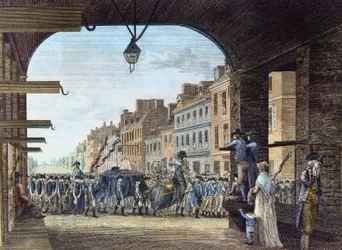 High Street, z venkovského tržiště, s průvodem v