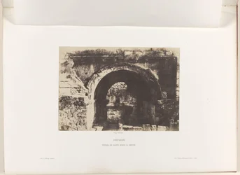 Oblouk kostela Panny Marie Latinské, Jeruzalém Jeruzalém. Portal de Sainte Marie la Grande (název na objektu)
