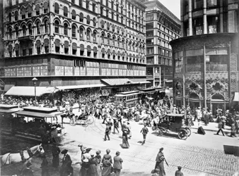 State and Madison Streets, Chicago, Illinois, USA, cca 1905 (černobílá fotografie)