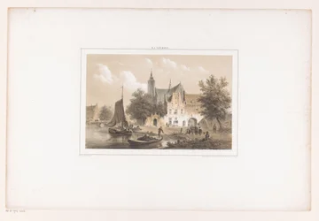 Panoráma města s řekou a kostelem