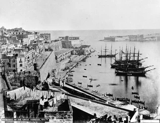 Vjezd do Velkého přístavu, Malta, kolem roku 1880